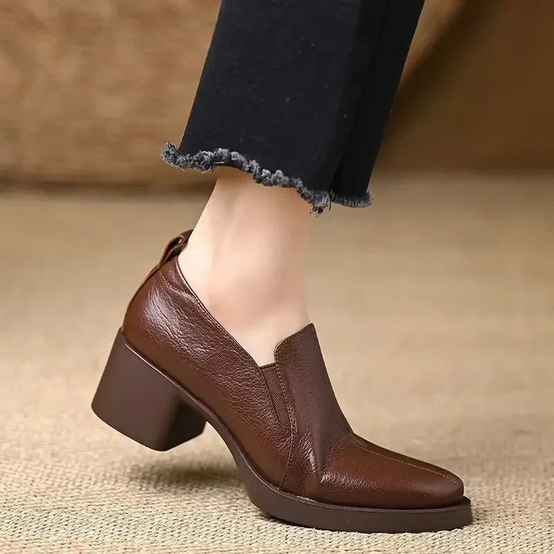 Carolyn – Talons Blocs