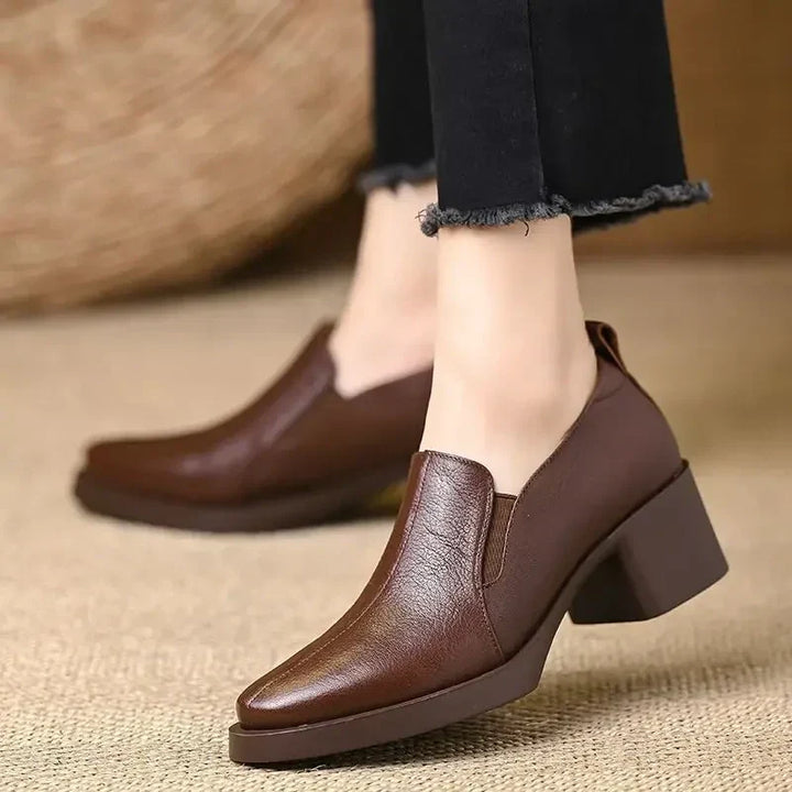 Carolyn – Talons Blocs