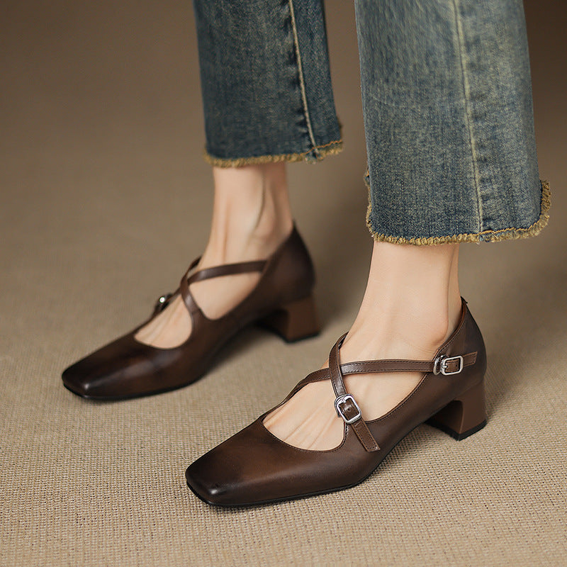 Béatrice – Leder Kitten Heels