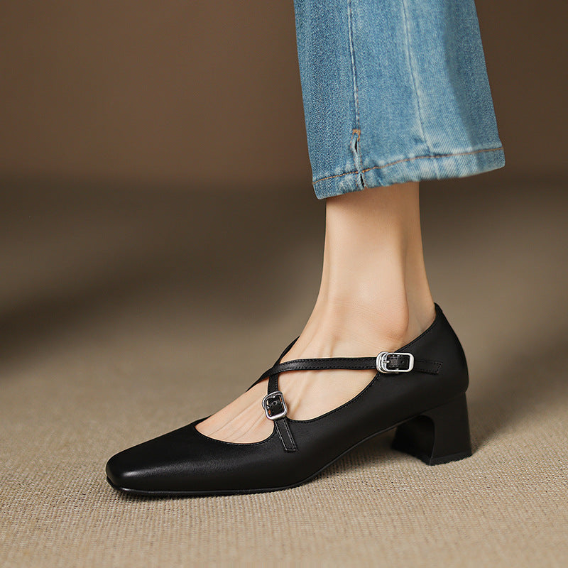 Béatrice – Leder Kitten Heels
