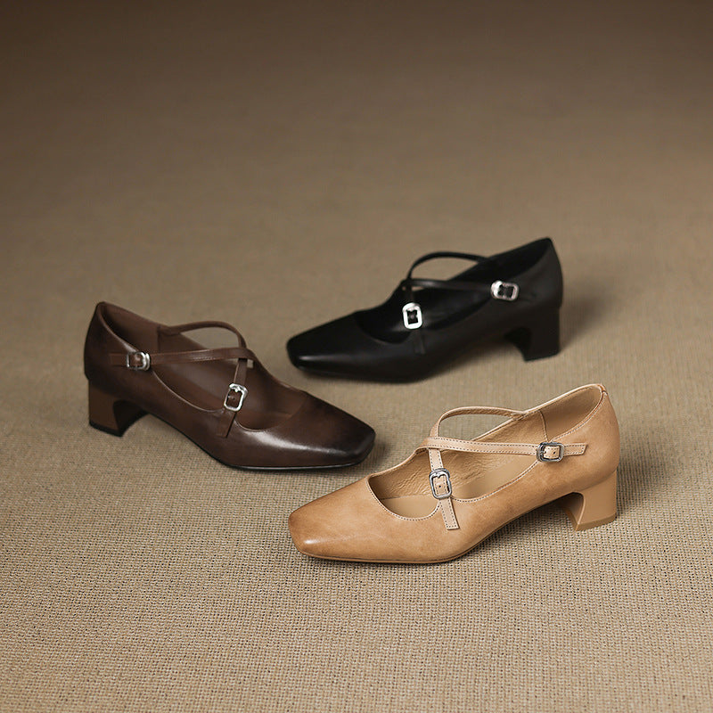 Béatrice – Leder Kitten Heels
