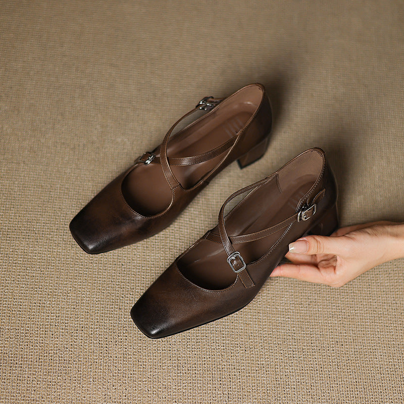 Béatrice – Leder Kitten Heels