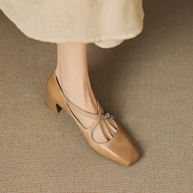 Béatrice – Leder Kitten Heels