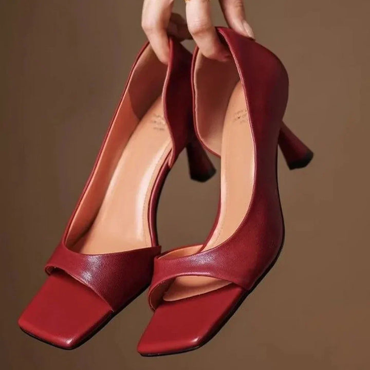 Corinne – Talons en cuir